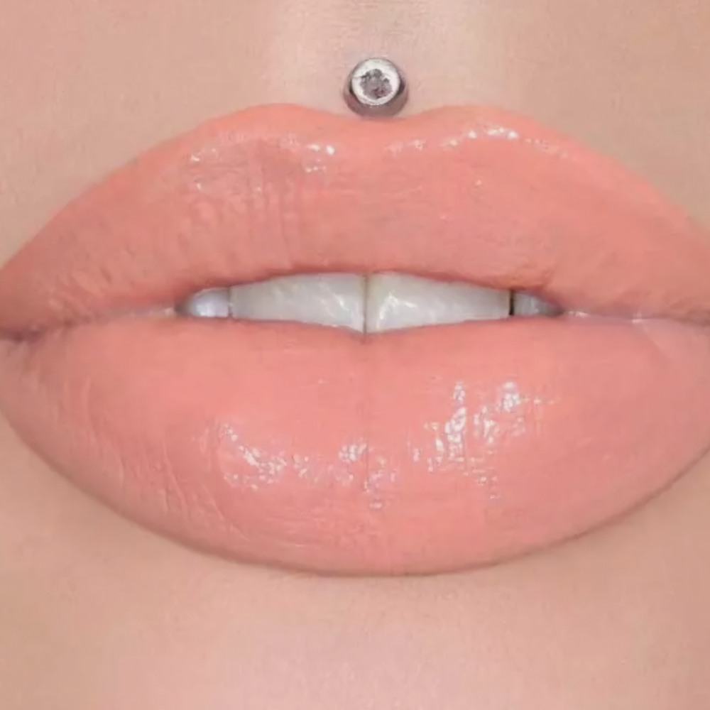 Vibrant Pale Orange Lip Gloss - Picture 8 of 8